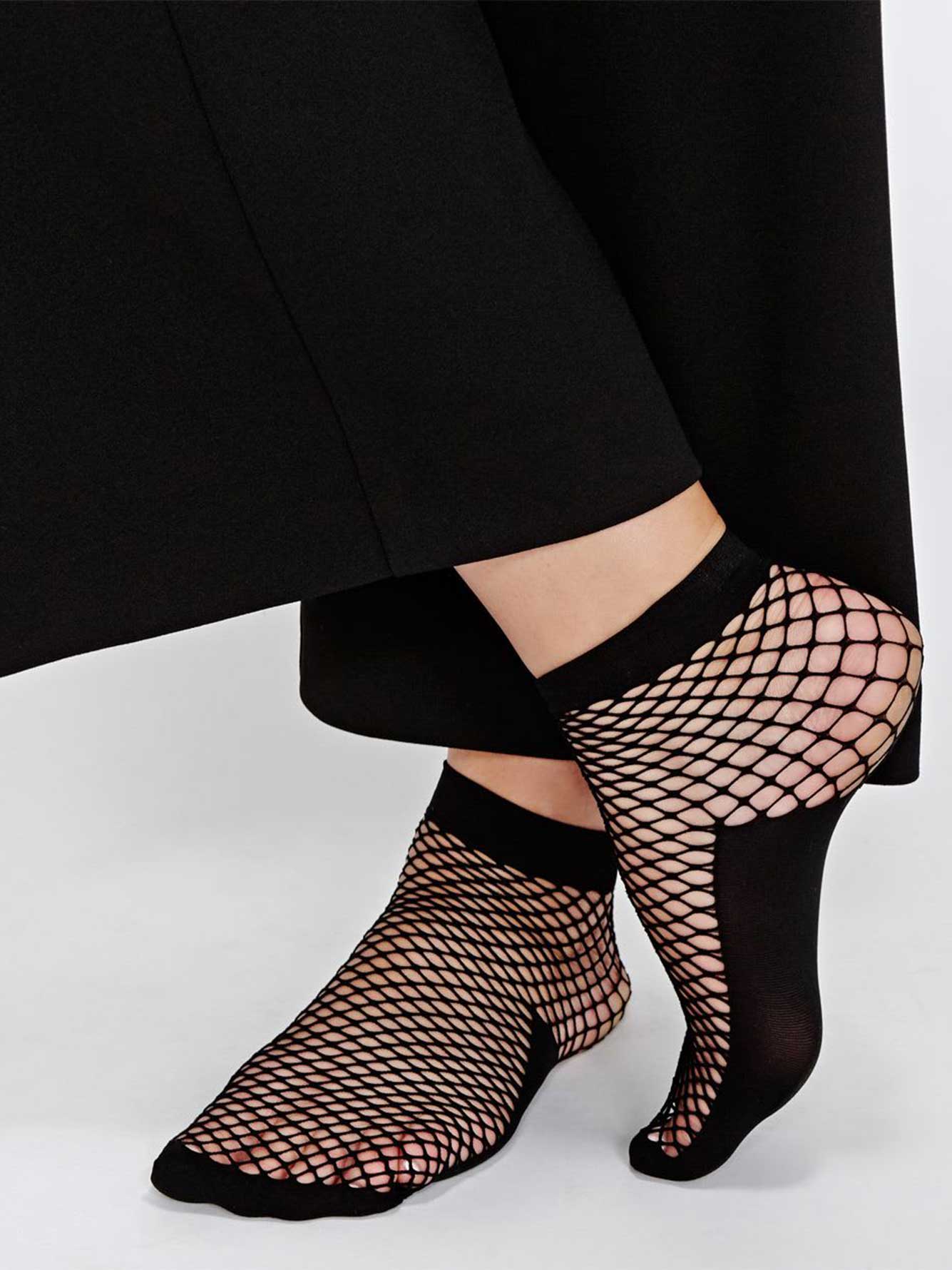 Plus size Fish net socks | Addition Elle